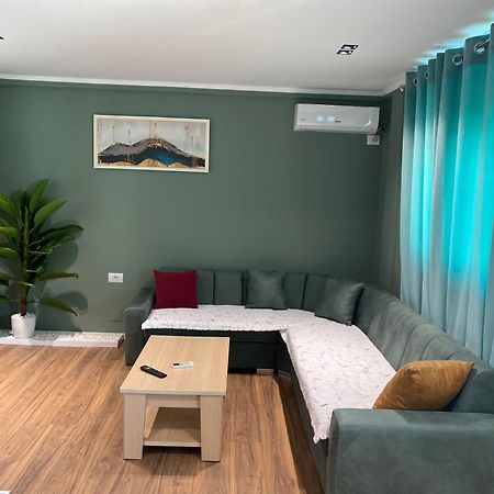 Novs Apartment3 Gjirokastër المظهر الخارجي الصورة