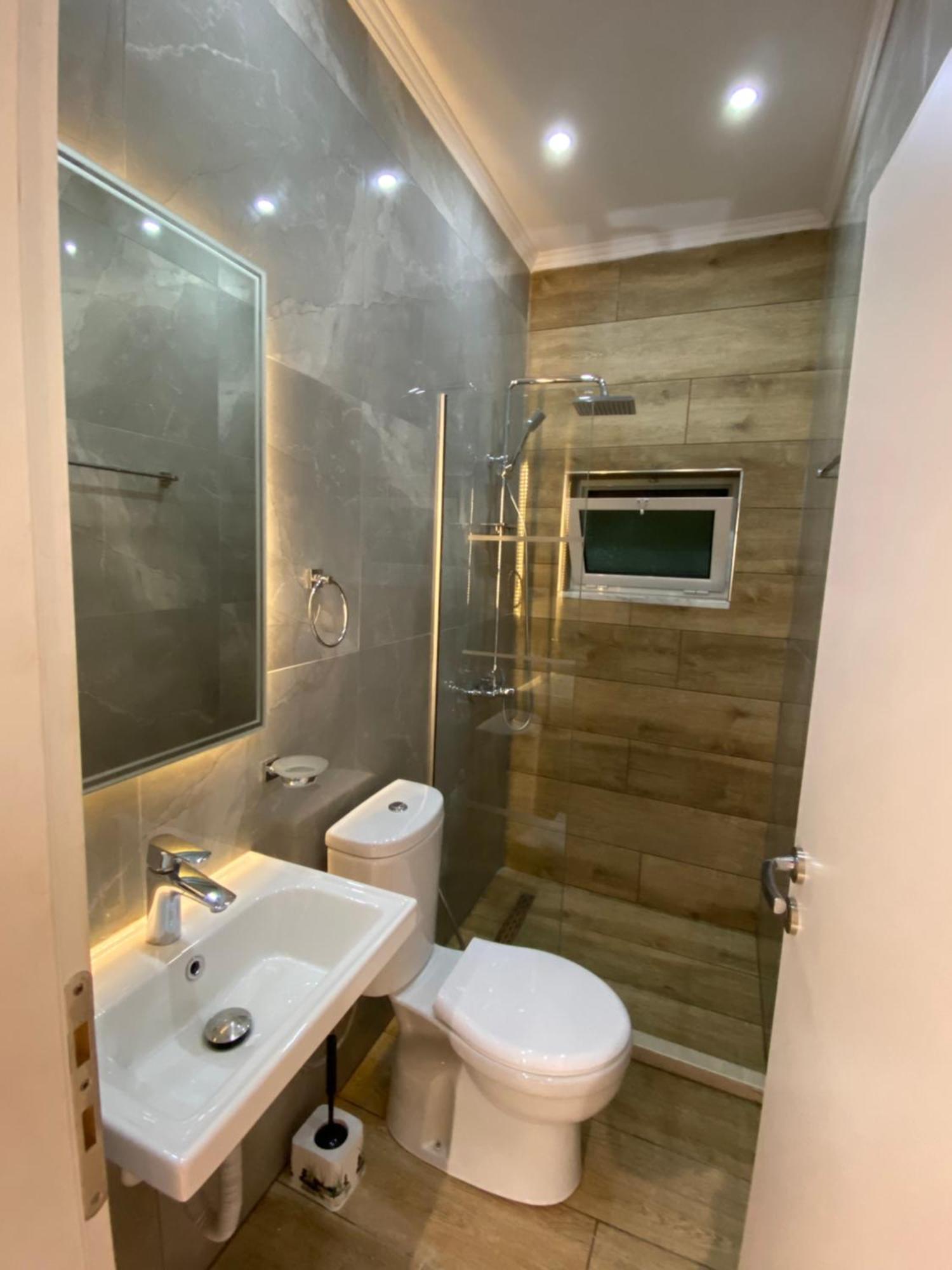 Novs Apartment3 Gjirokastër المظهر الخارجي الصورة