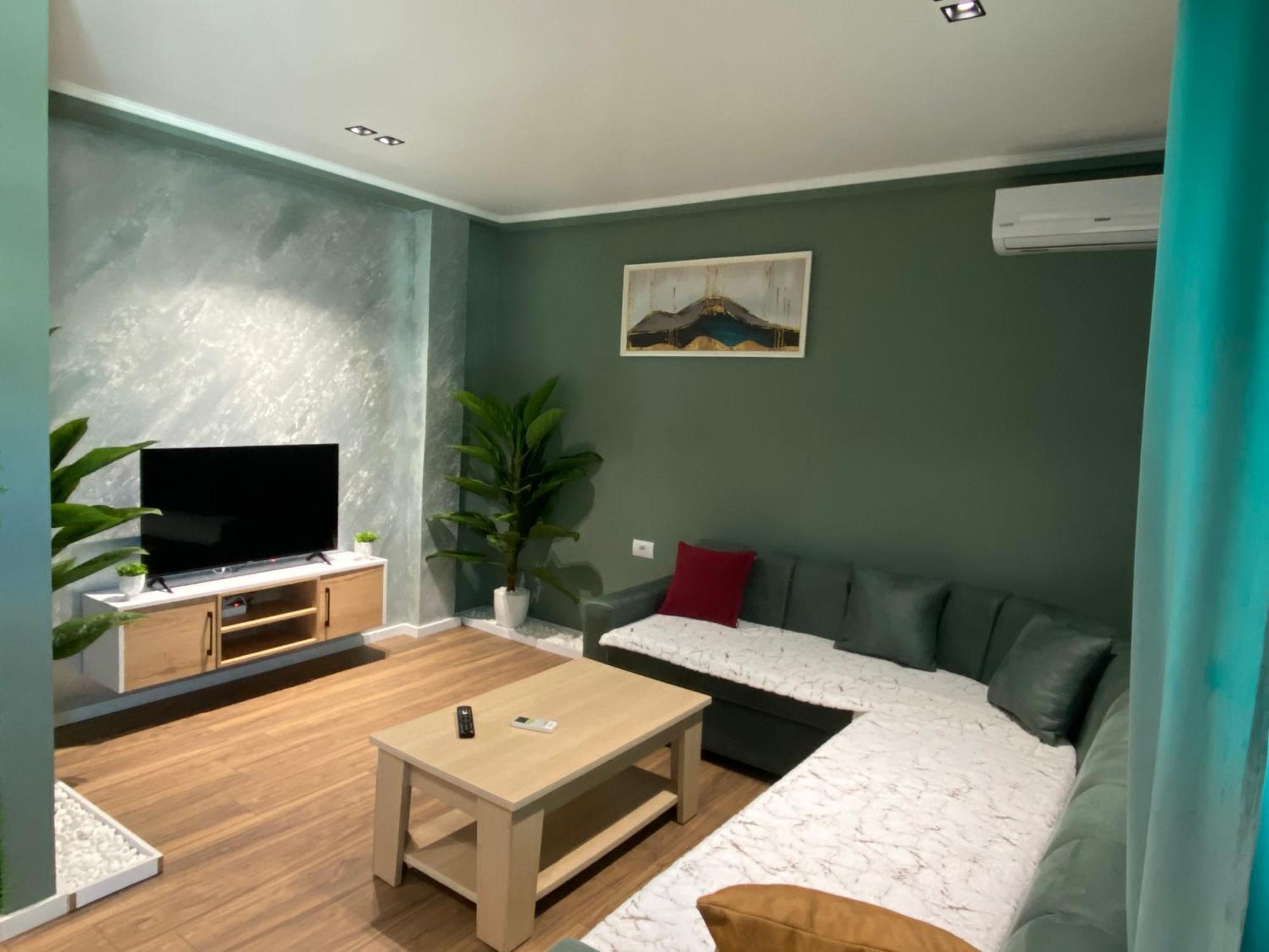 Novs Apartment3 Gjirokastër المظهر الخارجي الصورة